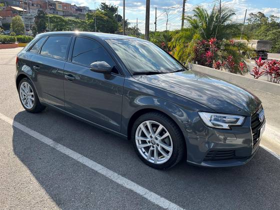 AUDI A3 1.4 TFSI GASOLINA SPORTBACK PRESTIGE PLUS S-TRONIC AUDI A3 1.4 TFSI GASOLINA SPORTBACK PRESTIGE PLUS S-TRONIC